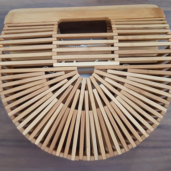 Ark Micro Crossbody - Picture 4 of 8